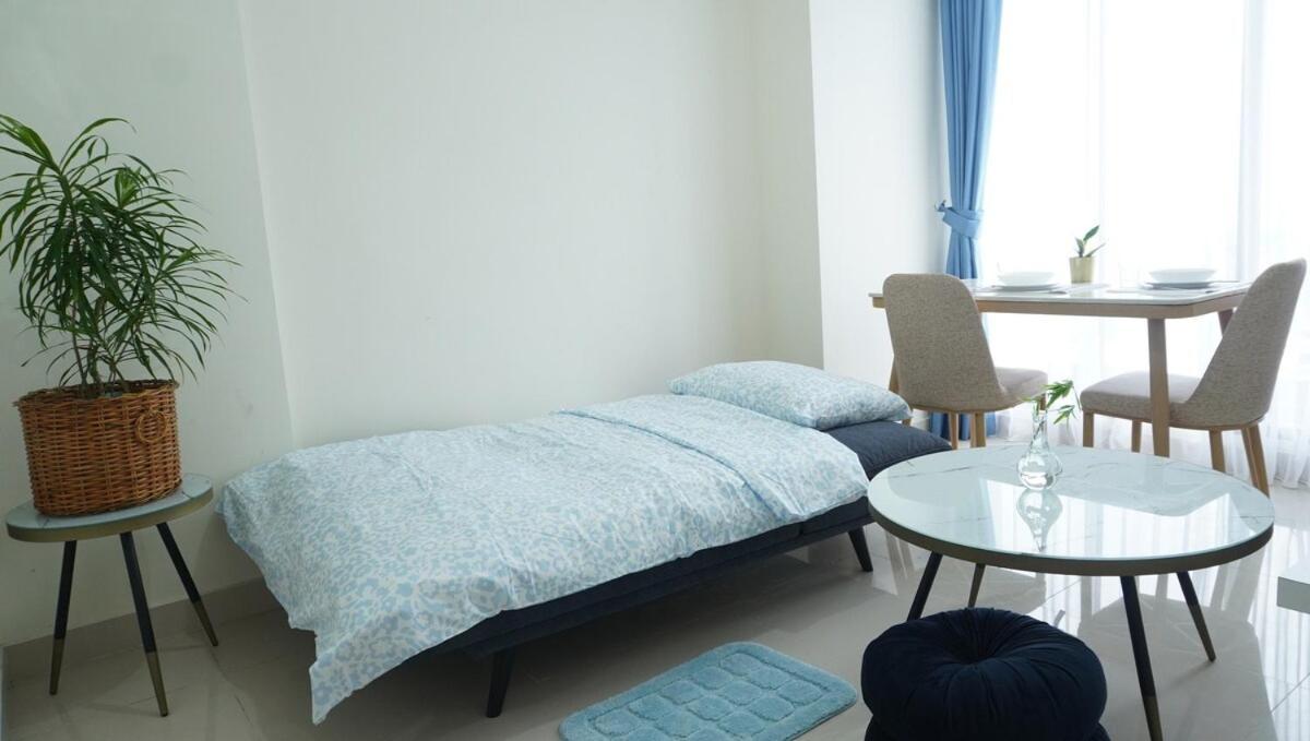 Blue Belle Staycation Pollux Habibie * Batam